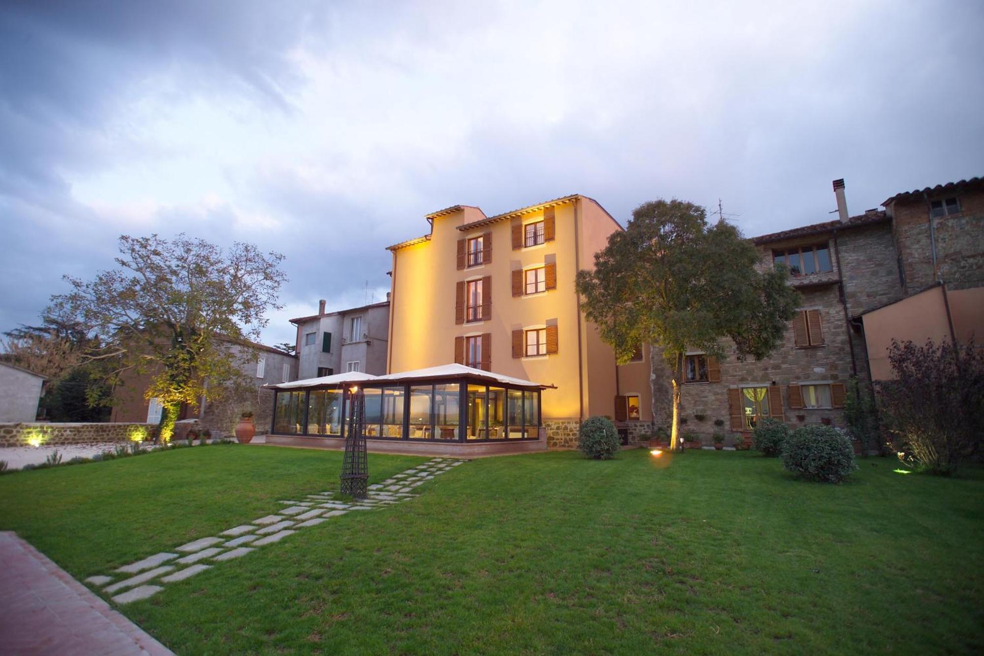 Boutique Hotel Al Grappolo D'Oro Torgiano Eksteriør billede