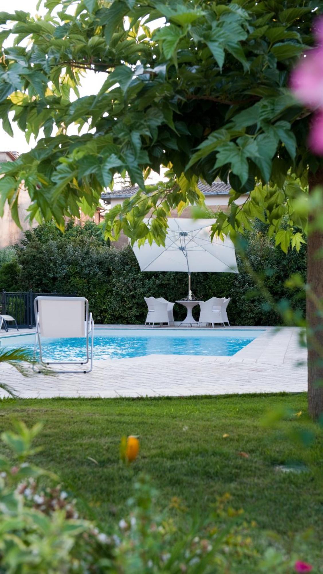 Boutique Hotel Al Grappolo D'Oro Torgiano Eksteriør billede