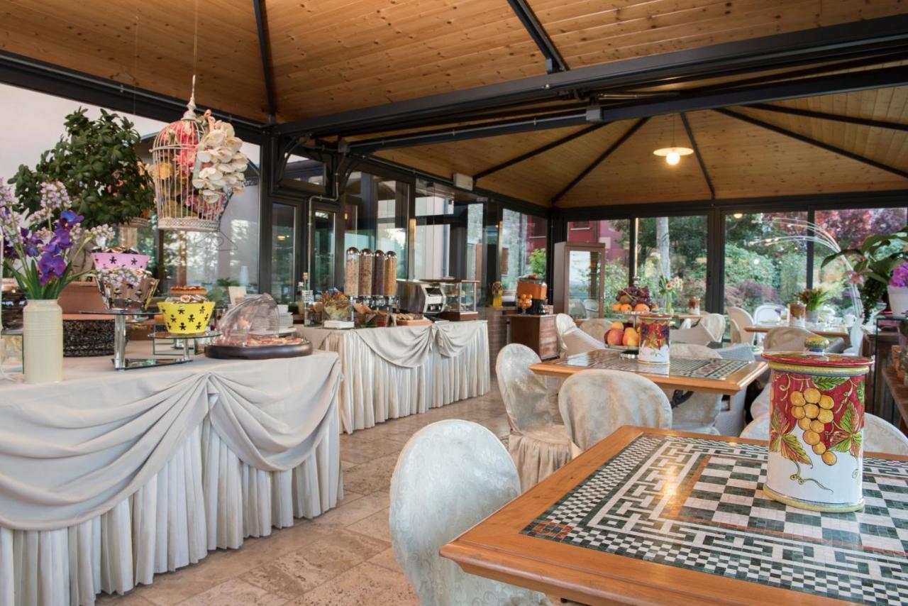 Boutique Hotel Al Grappolo D'Oro Torgiano Eksteriør billede